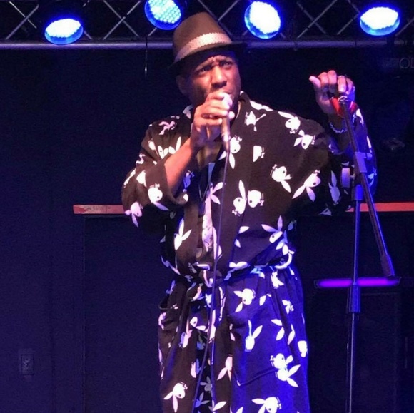 Meet your Posher, Terric - Picture 2 of 8